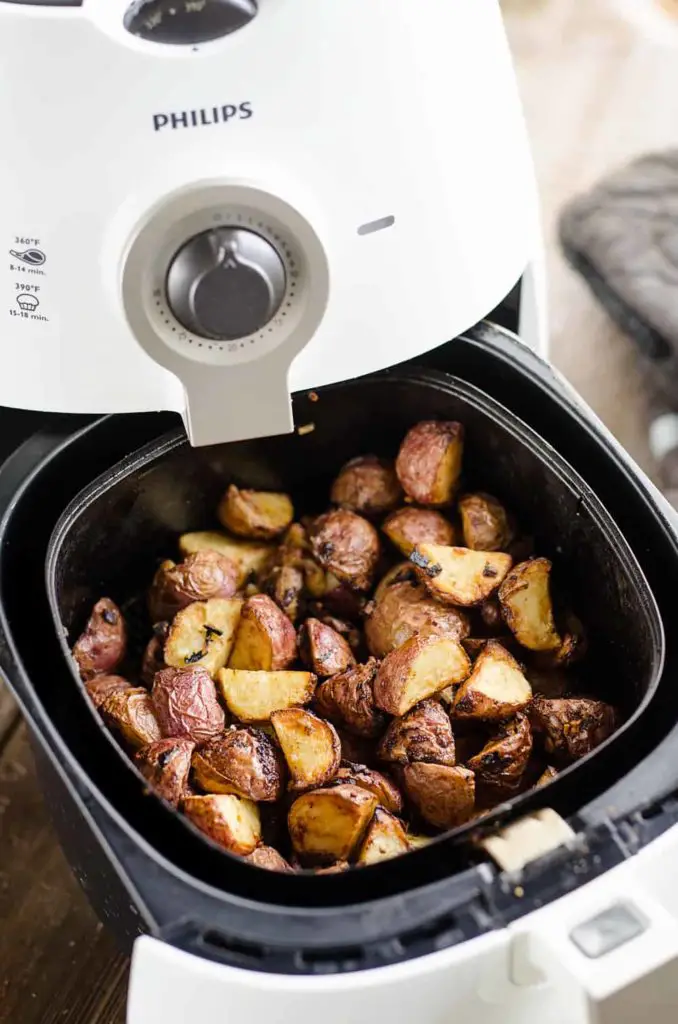 Air Fryer Crispy Roasted Onion Potatoes