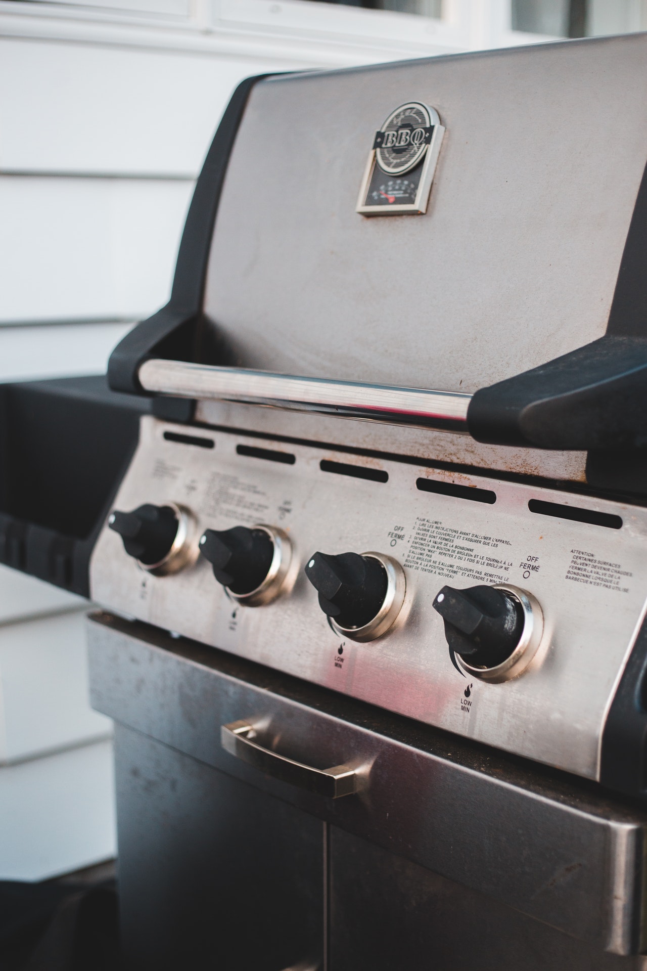 [How to Fix] Gas Grill Not Getting Hot Loving Food